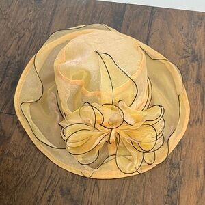 Elegant Orange Women's Fascinator